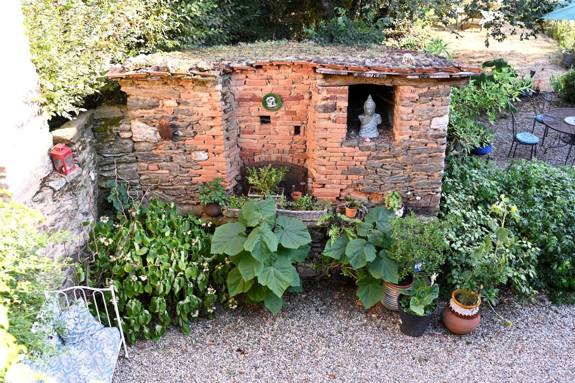 Chambres d'Hôtes Le Puits d'Amour Mirandol-Bourgnounac Exterior foto